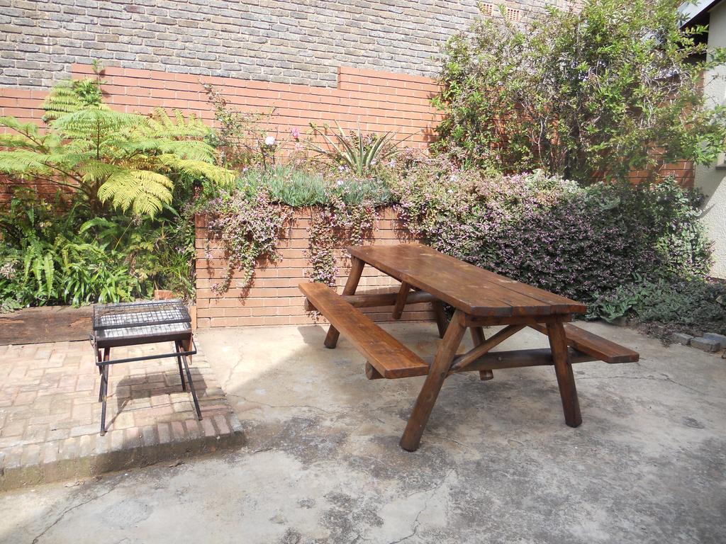 Magaliqua Guest House Noordheuwel Luaran gambar
